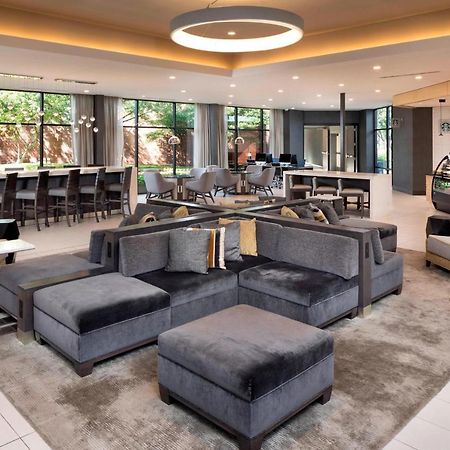 Delta Hotels By Marriott Minneapolis Northeast Экстерьер фото