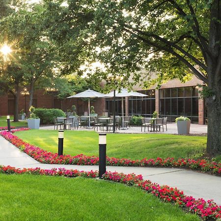 Delta Hotels By Marriott Minneapolis Northeast Экстерьер фото